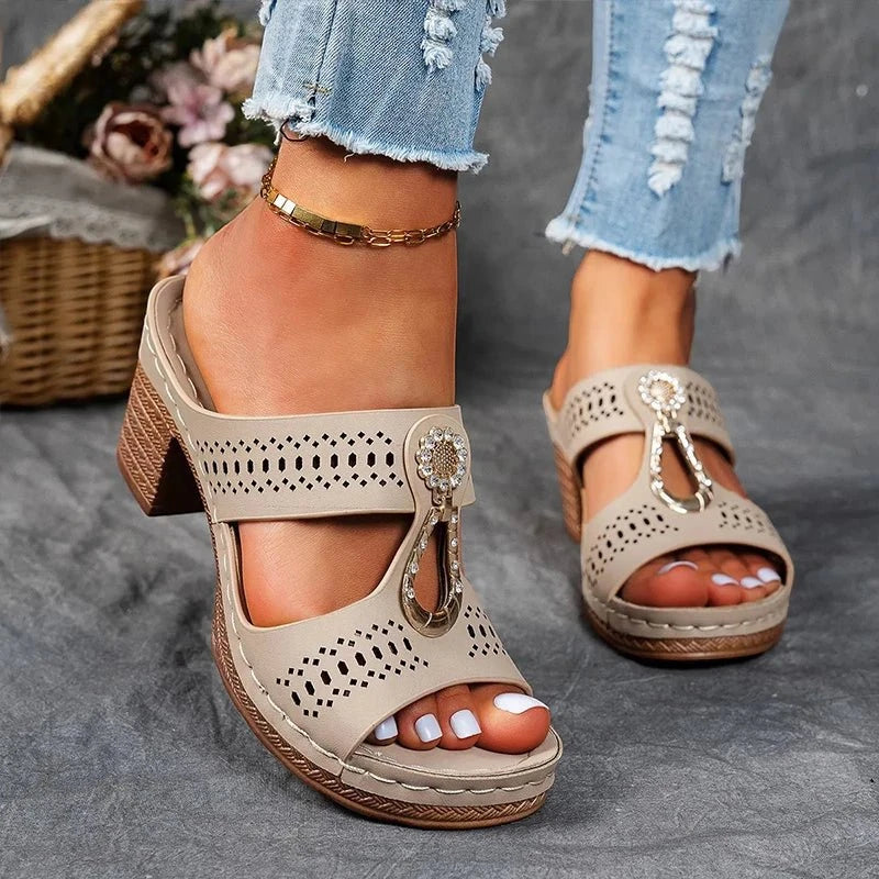 Women's Casual Block Heel Sandals with Wide Fit and Memory Foam
